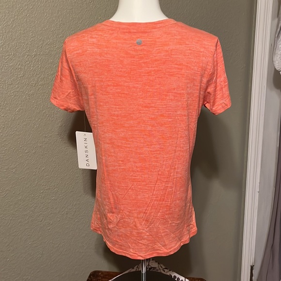 Danskin stretch wicking moisture control blouse size medium - Picture 3 of 5